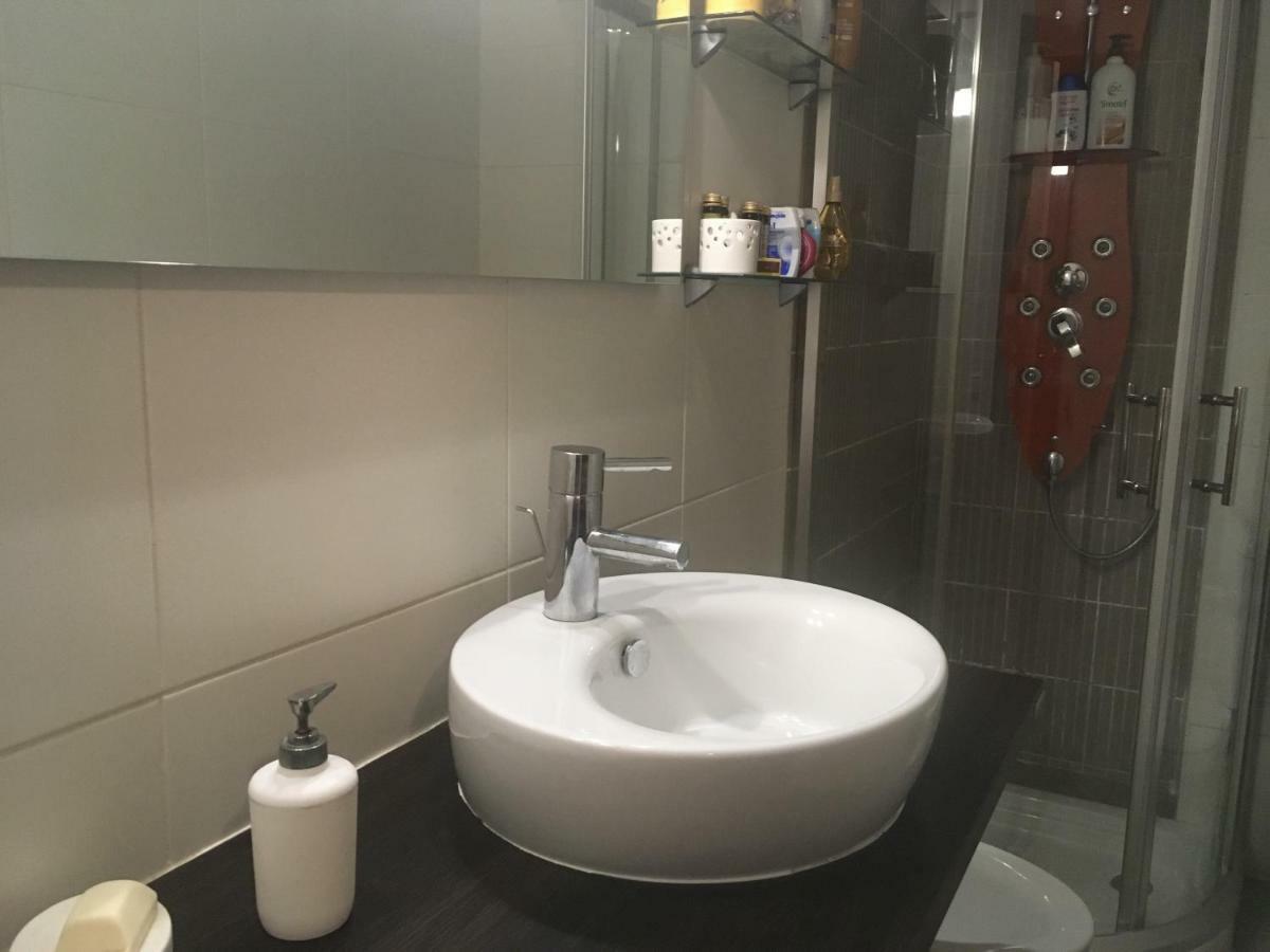 Apartamento En El Centro Sevilla Bagian luar foto